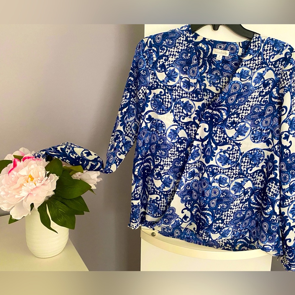 Royal blue and white envelope blouse.